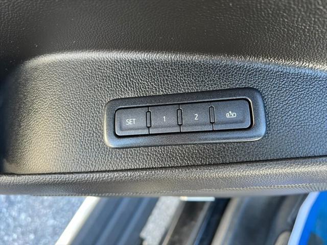 used 2019 GMC Yukon car, priced at $40,887