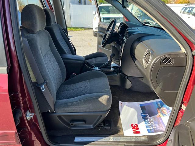 used 2005 GMC Envoy XL car, priced at $6,452