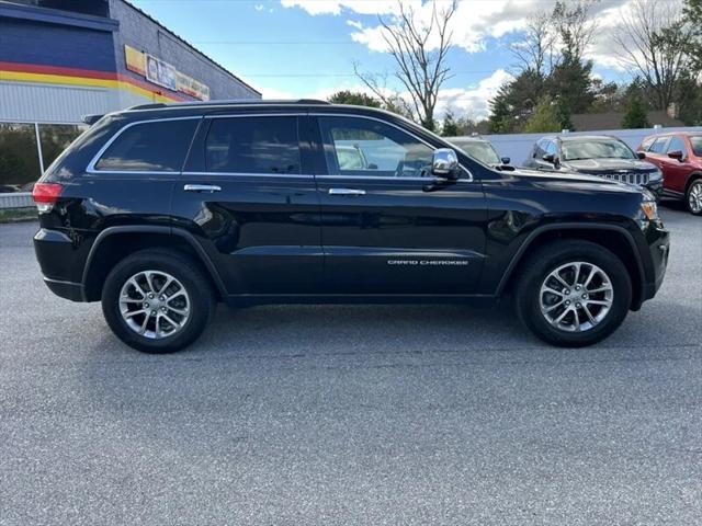 used 2015 Jeep Grand Cherokee car, priced at $18,406