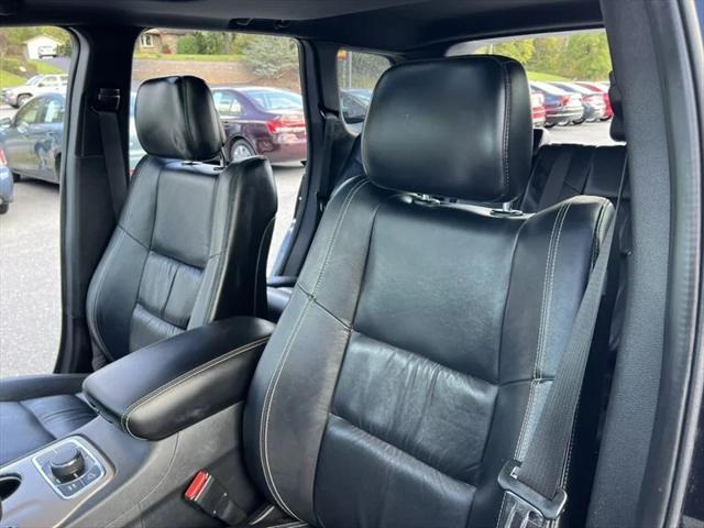 used 2015 Jeep Grand Cherokee car, priced at $18,406