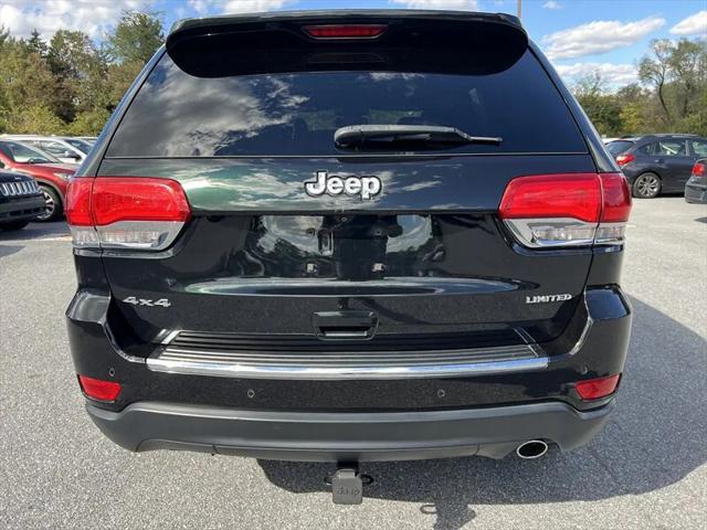 used 2015 Jeep Grand Cherokee car, priced at $18,406