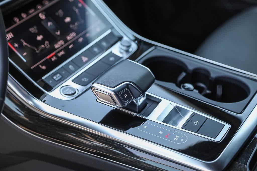 used 2025 Audi Q7 car, priced at $58,988