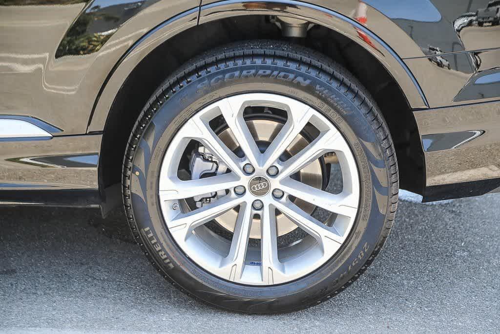 used 2025 Audi Q7 car, priced at $58,988