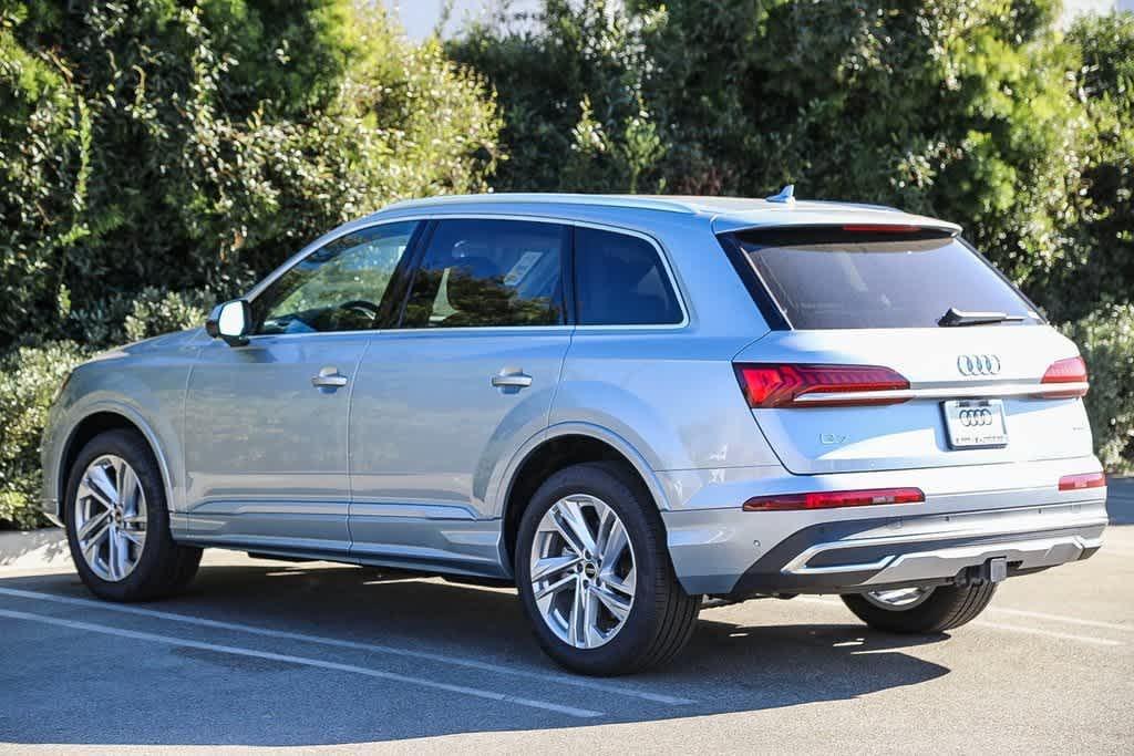 new 2024 Audi Q7 car, priced at $68,535