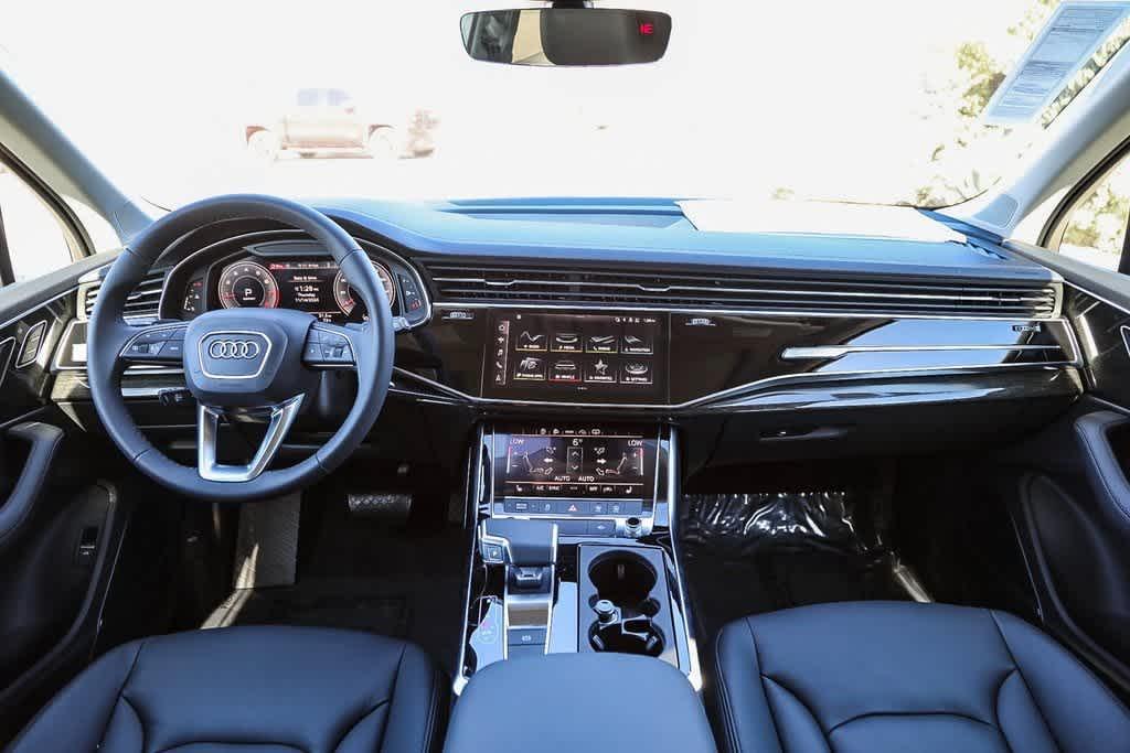 new 2024 Audi Q7 car, priced at $68,535