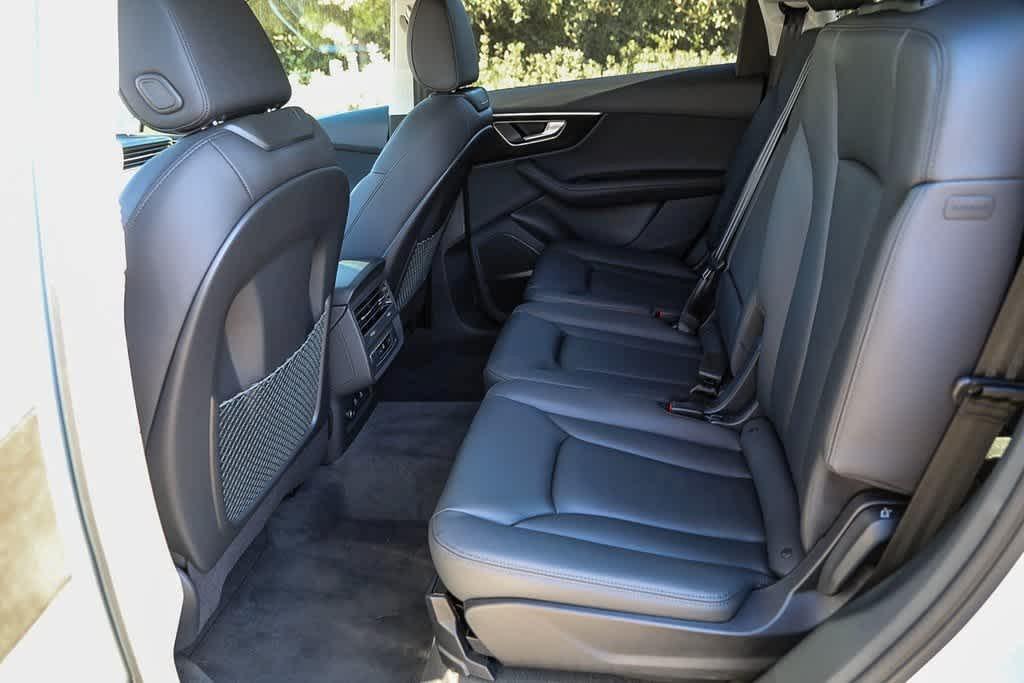 new 2024 Audi Q7 car, priced at $68,535