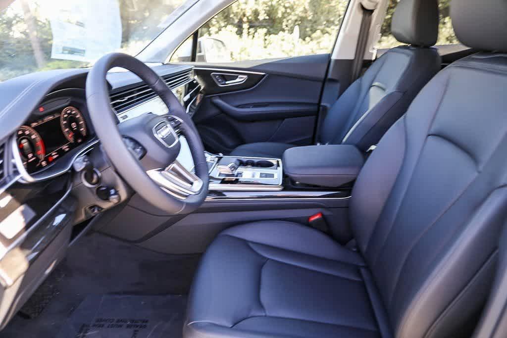 new 2024 Audi Q7 car, priced at $68,535