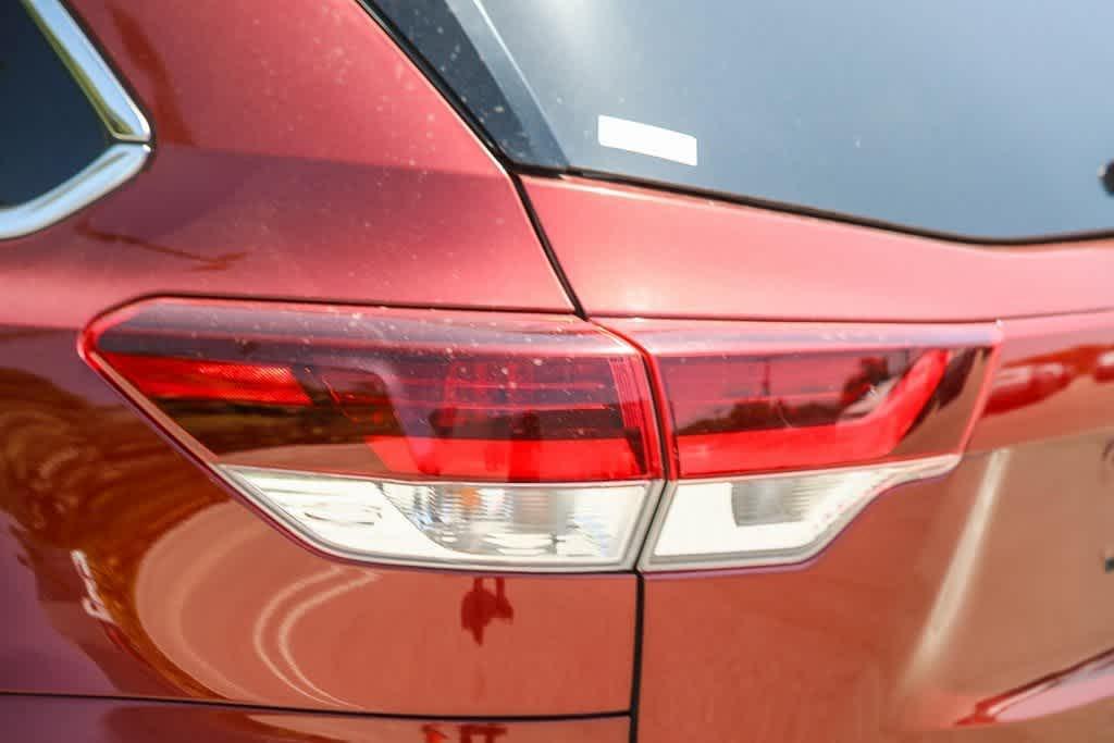 used 2019 Toyota Highlander car, priced at $24,000