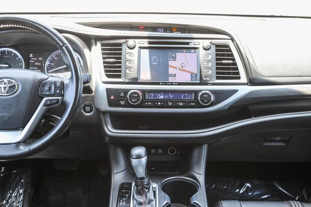 used 2019 Toyota Highlander car, priced at $24,000