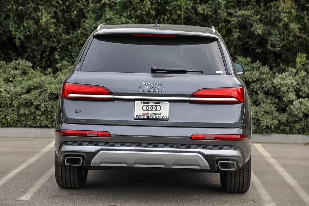 new 2025 Audi Q7 car, priced at $68,070