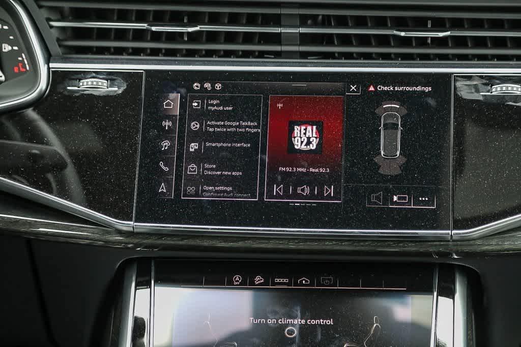 new 2025 Audi Q7 car, priced at $68,070