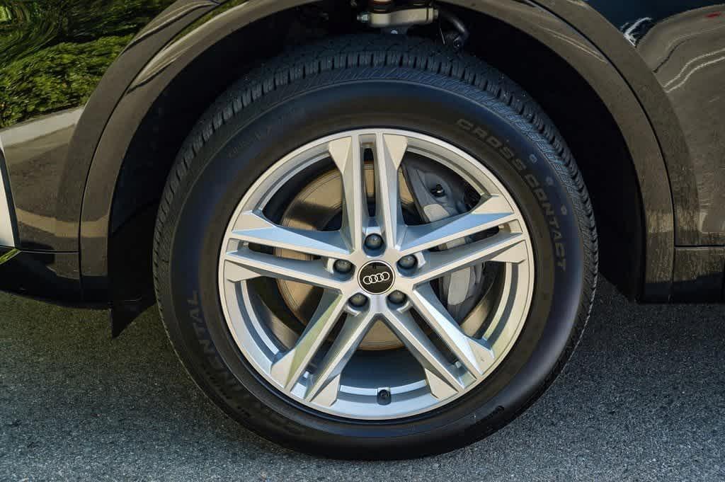 used 2024 Audi Q5 e car, priced at $49,686