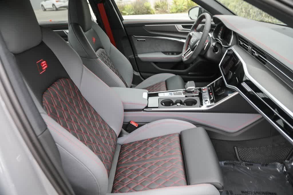 new 2025 Audi S6 car, priced at $98,180