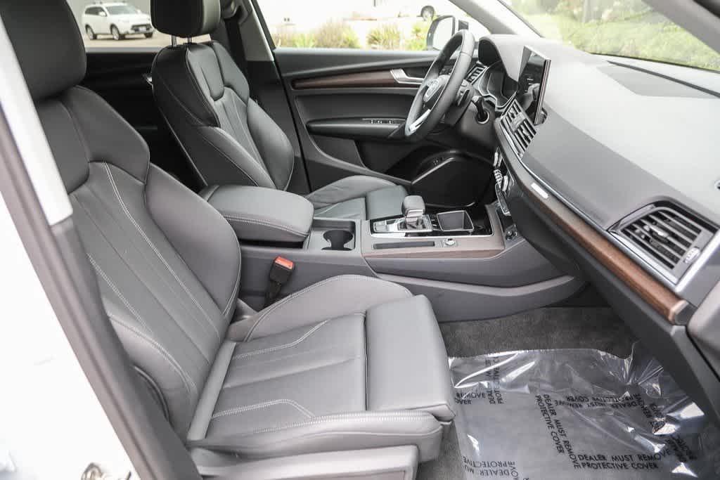 used 2024 Audi Q5 e car, priced at $45,000