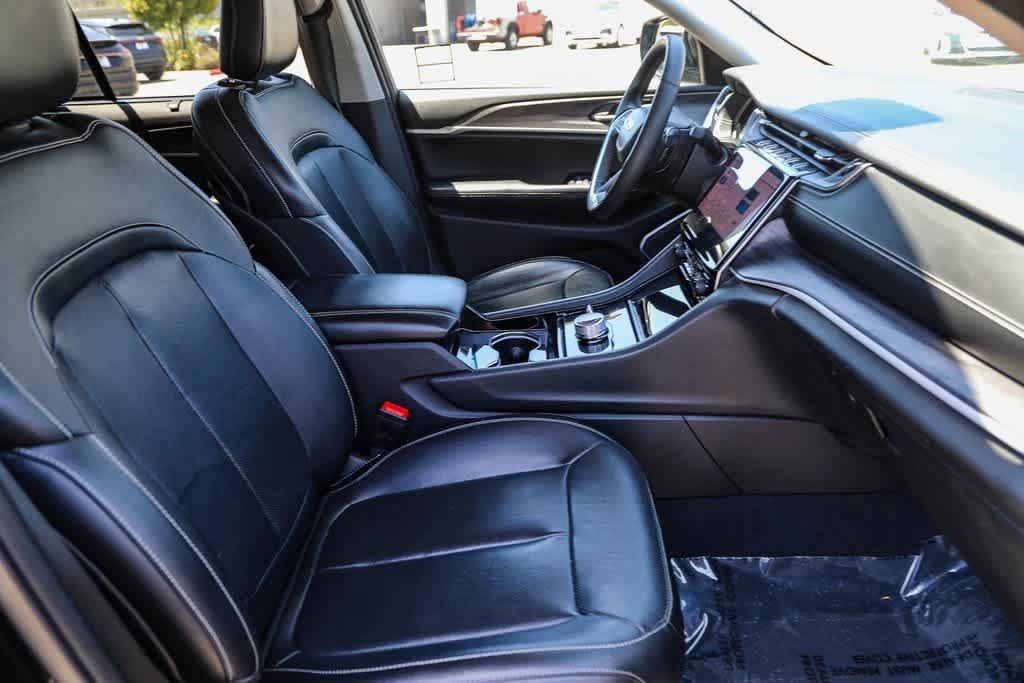 used 2023 Jeep Grand Cherokee car, priced at $30,000
