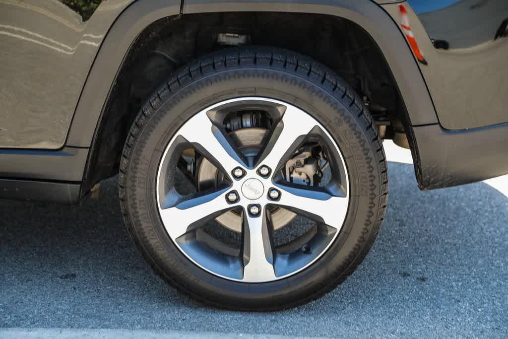 used 2023 Jeep Grand Cherokee car, priced at $30,000