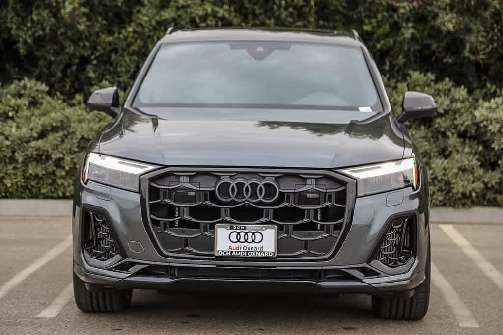 new 2025 Audi SQ7 car