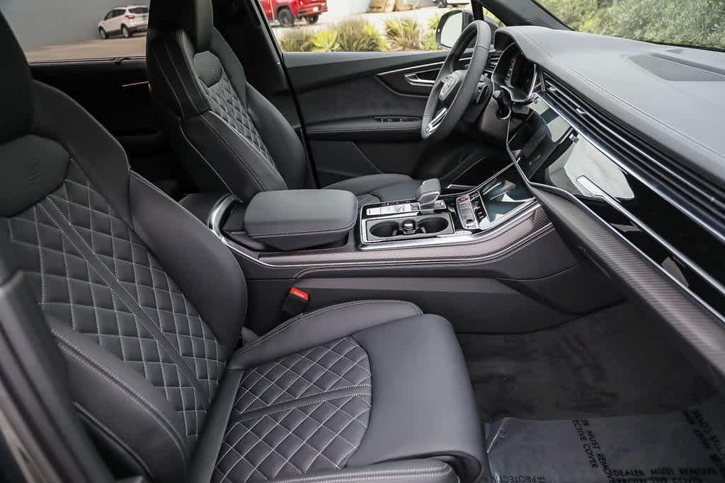 new 2025 Audi SQ7 car