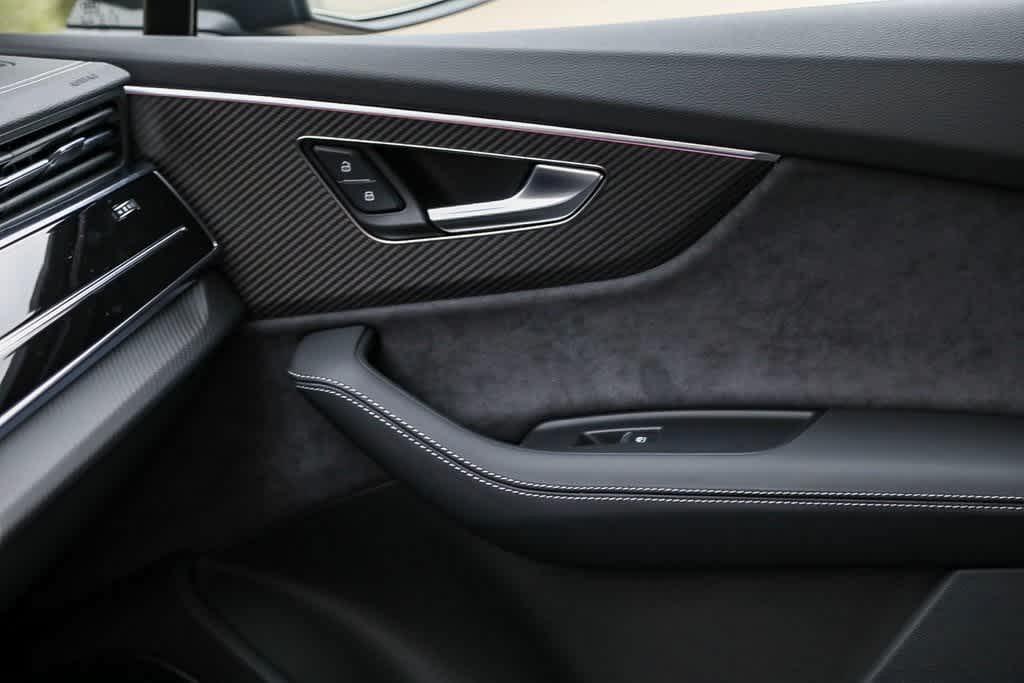 new 2025 Audi SQ7 car