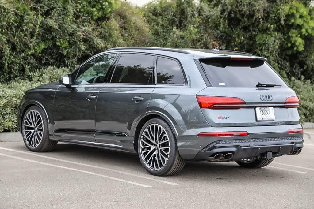 new 2025 Audi SQ7 car