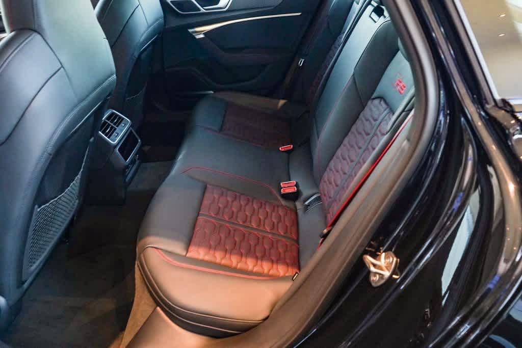new 2025 Audi RS 6 Avant car