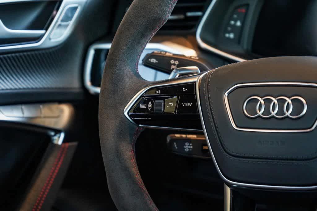 new 2025 Audi RS 6 Avant car