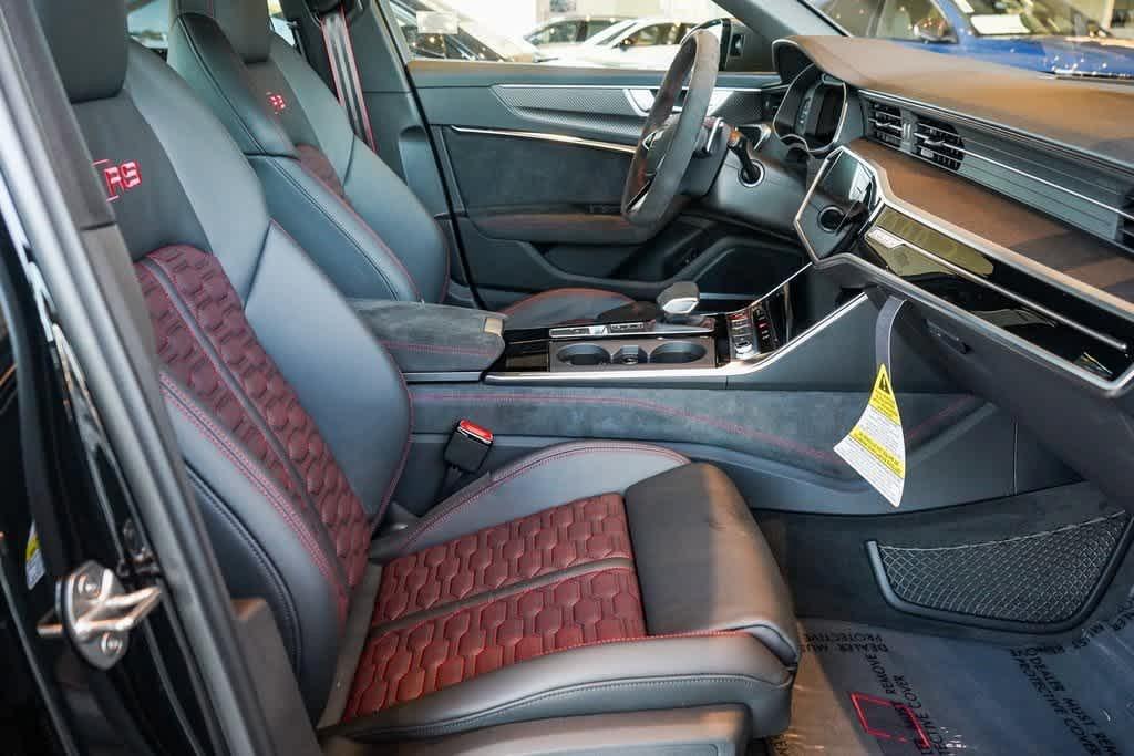 new 2025 Audi RS 6 Avant car