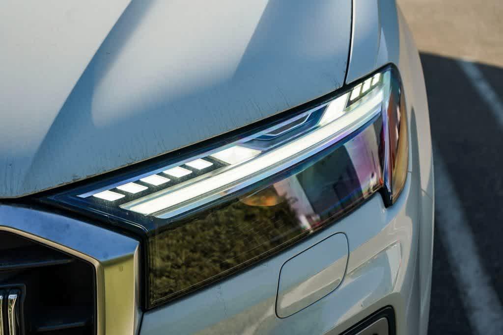 new 2025 Audi Q7 car, priced at $80,555