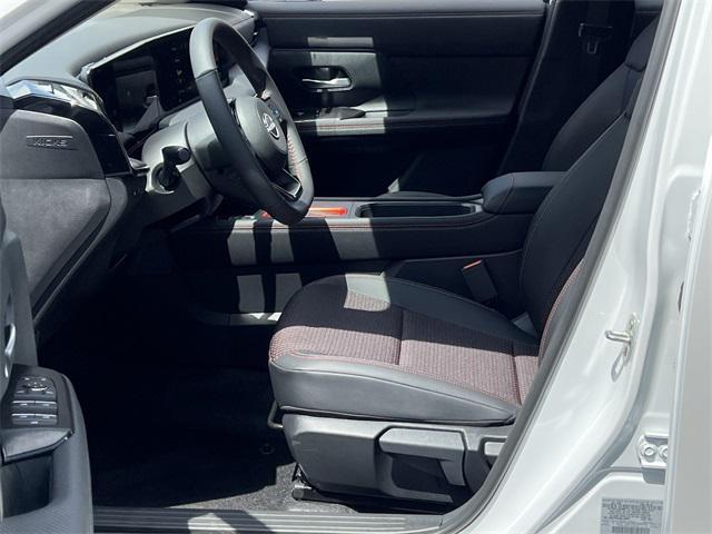 new 2025 Nissan Kicks car, priced at $28,540