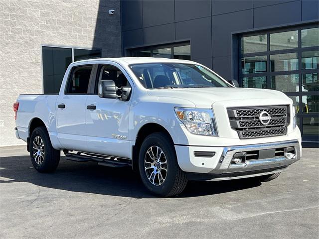 new 2024 Nissan Titan car, priced at $50,957