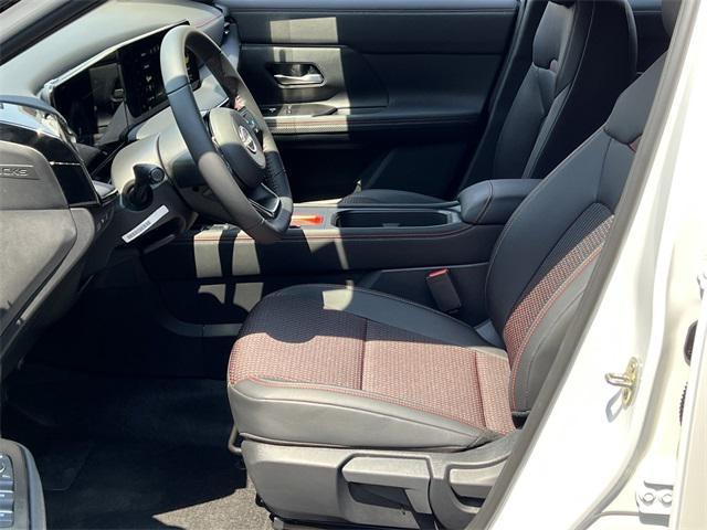 new 2025 Nissan Kicks car, priced at $29,880
