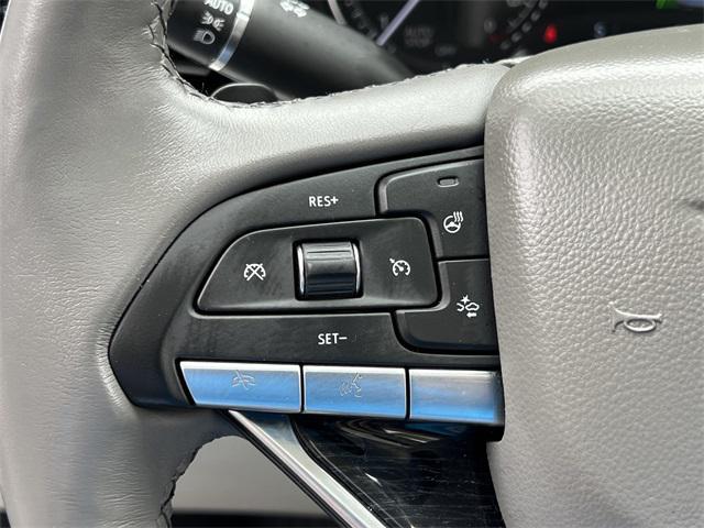 used 2024 Cadillac XT6 car, priced at $45,973