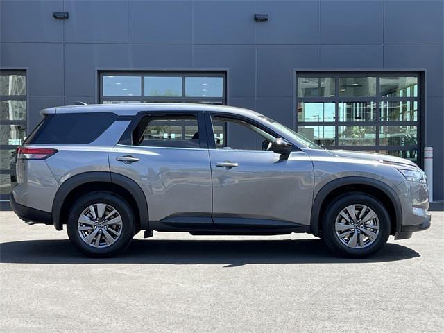new 2025 Nissan Pathfinder car, priced at $36,786