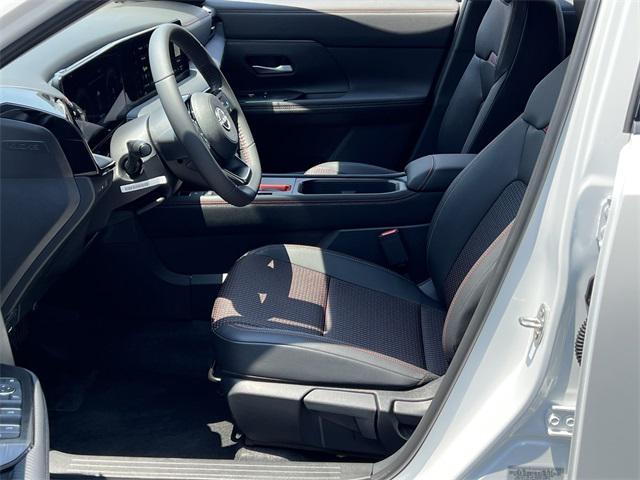 new 2025 Nissan Kicks car, priced at $28,375