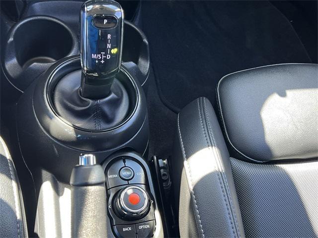 used 2022 MINI Hardtop car, priced at $21,473