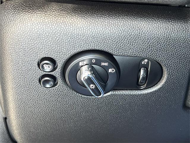 used 2022 MINI Hardtop car, priced at $21,473