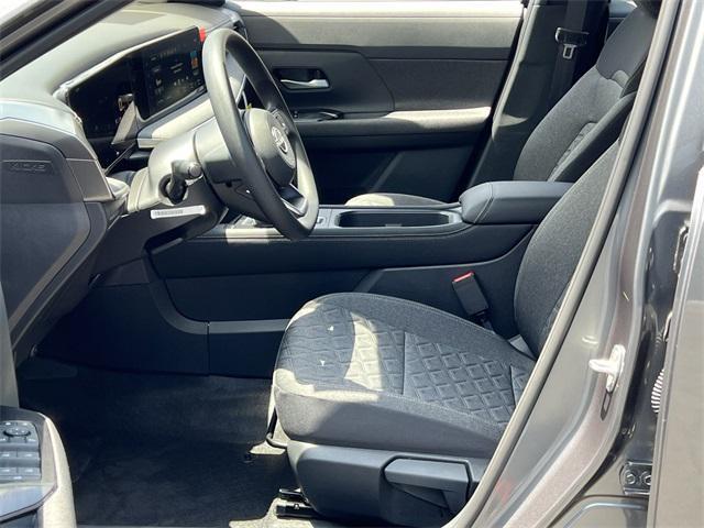 new 2025 Nissan Kicks car, priced at $27,190