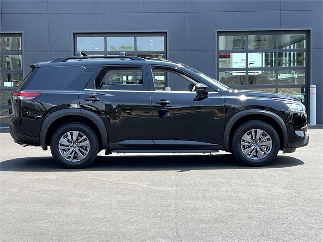 new 2025 Nissan Pathfinder car, priced at $44,171