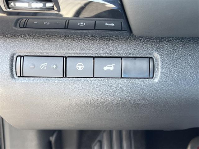 new 2025 Nissan Pathfinder car, priced at $44,171