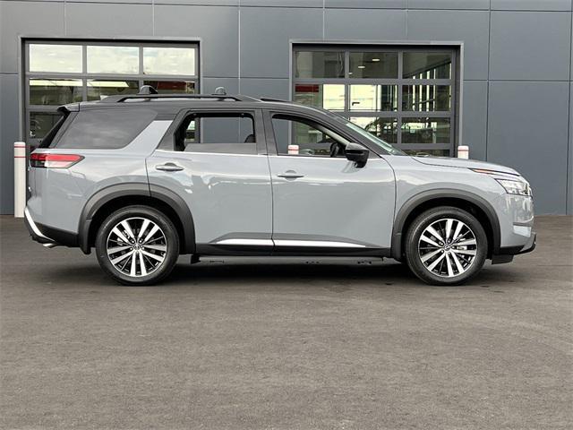 new 2025 Nissan Pathfinder car, priced at $51,437