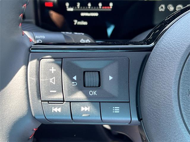 new 2025 Nissan Kicks car, priced at $27,925