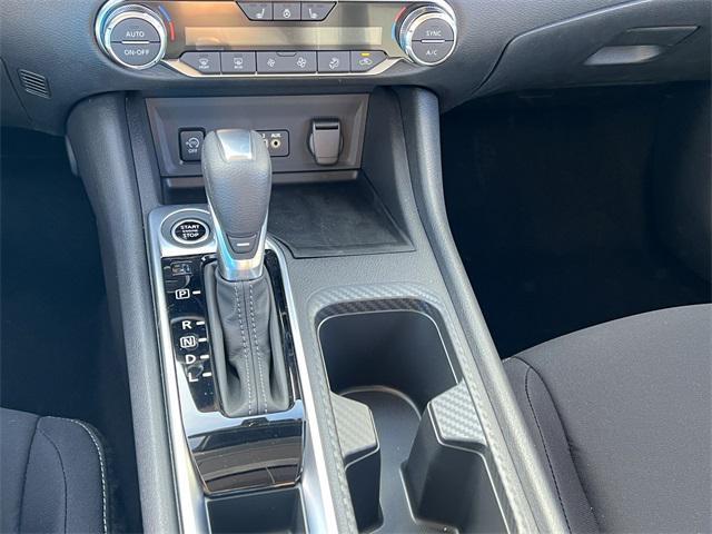 new 2025 Nissan Sentra car, priced at $22,953