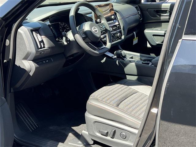 new 2025 Nissan Pathfinder car, priced at $45,211