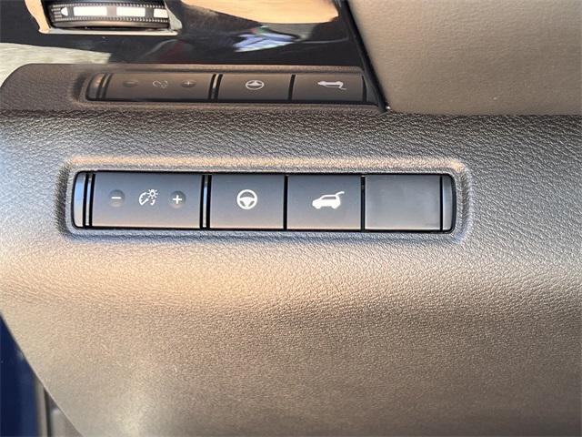 new 2025 Nissan Pathfinder car, priced at $41,816