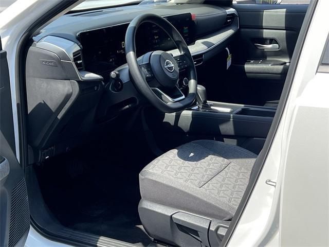 new 2025 Nissan Kicks car, priced at $26,040