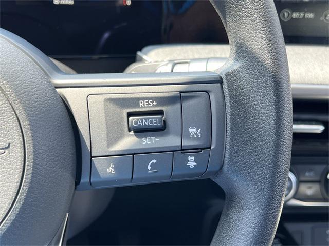 new 2025 Nissan Kicks car, priced at $26,040