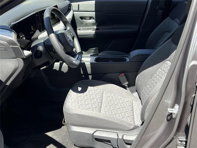 new 2025 Nissan Kicks car, priced at $26,842