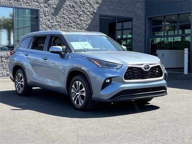 used 2023 Toyota Highlander car, priced at $37,473