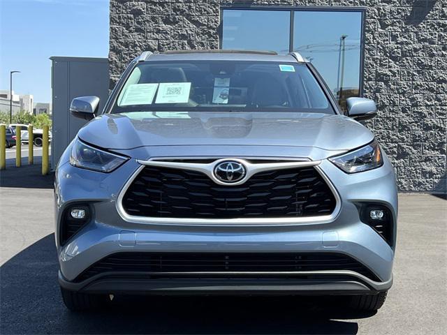 used 2023 Toyota Highlander car, priced at $37,473