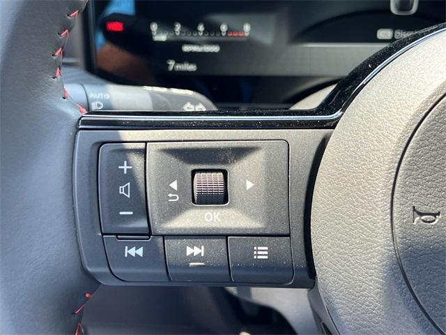 new 2025 Nissan Kicks car, priced at $29,210